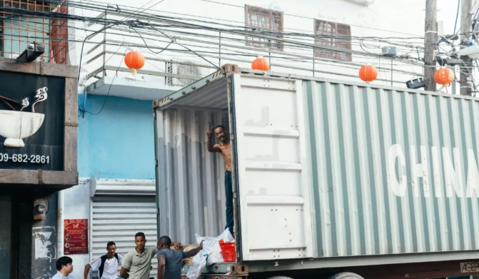 中国至柬埔寨物流终极指南：空运 / 陆运 / 海运双清到门全解析